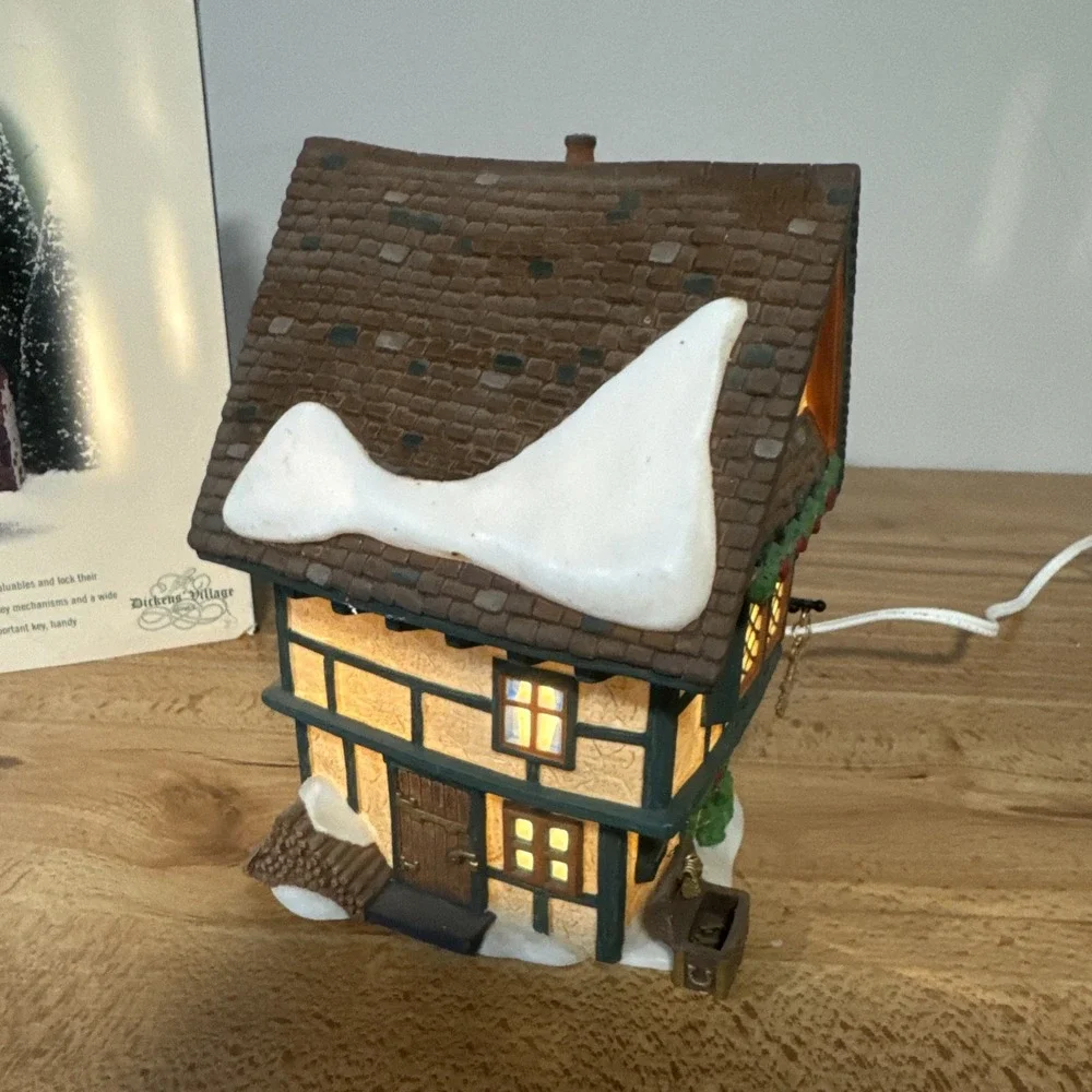 Department 56 Dickens' Village 'The Spider Box Locks' #58448 Retired Christmas